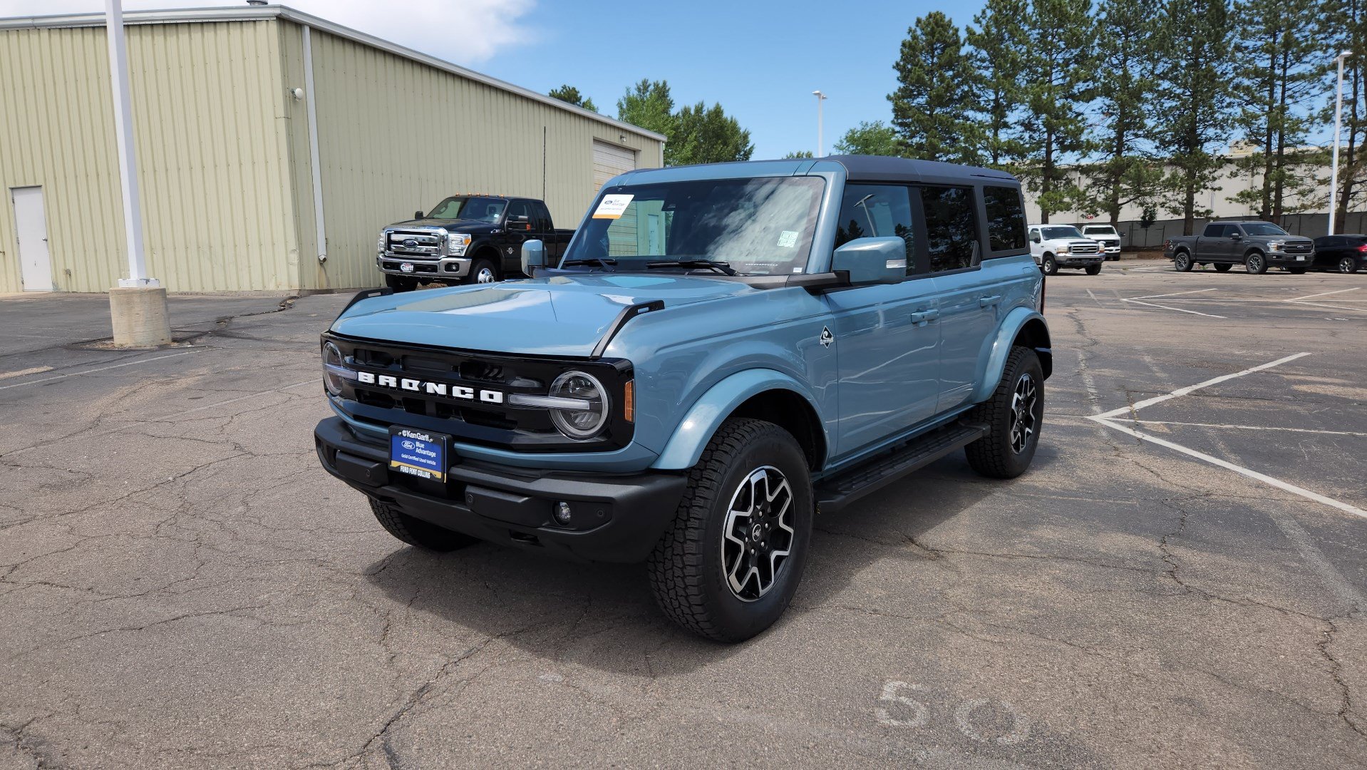 Certified 2023 Ford Bronco Outer Banks AWD/4WD image 3