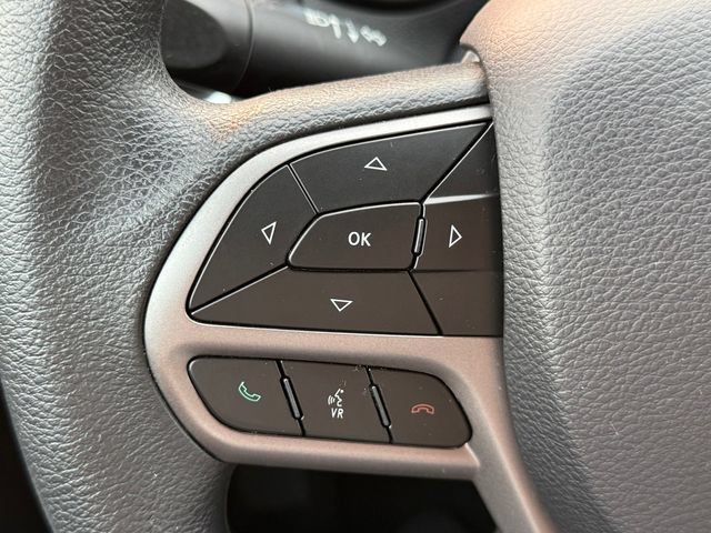 Used 2019 Jeep Cherokee Latitude w/ Popular Appearance Group FWD image 19