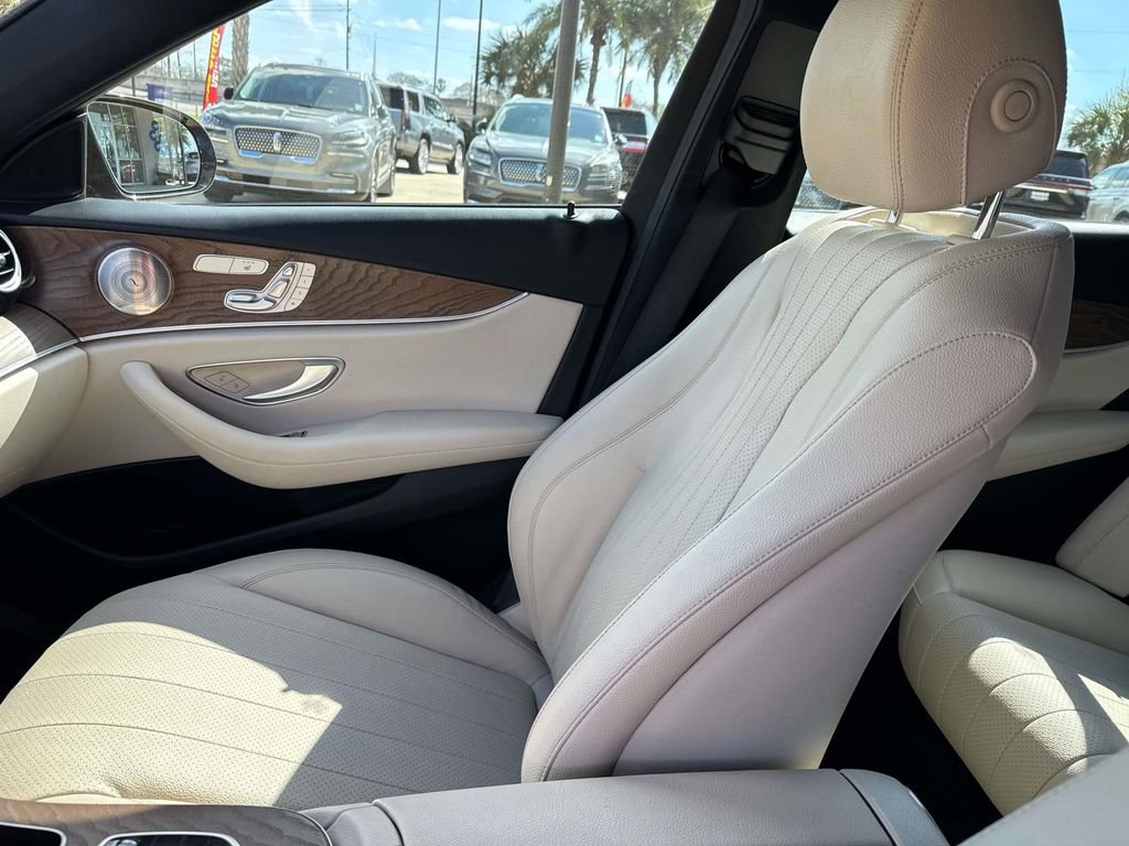 Used 2022 Mercedes-Benz E 350 Sedan image 17
