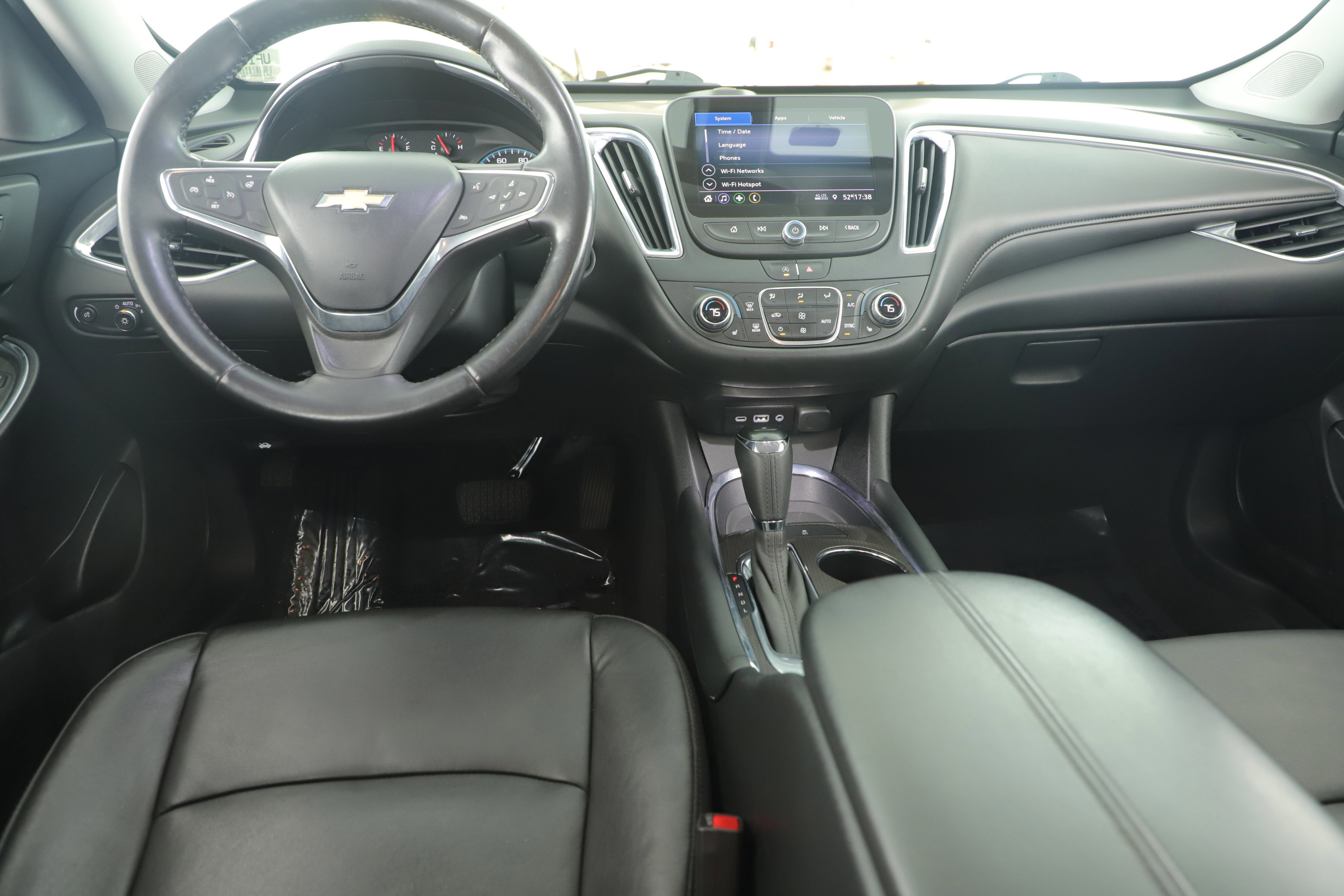 Used 2020 Chevrolet Malibu LT w/ Leather Package image 19