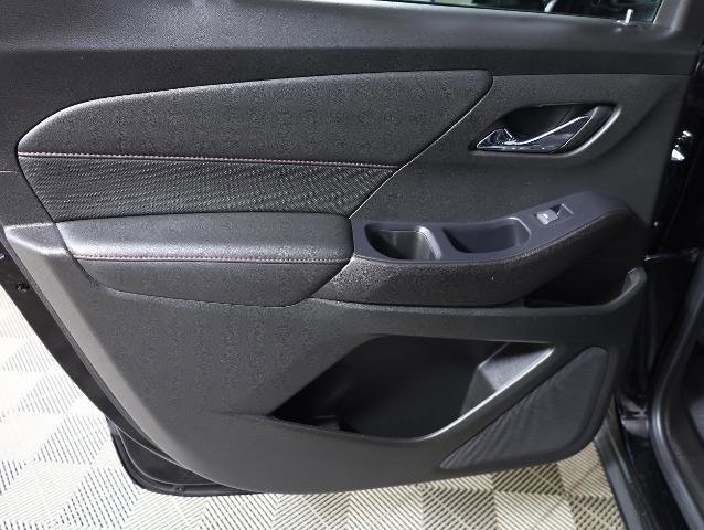 Used 2022 Chevrolet Traverse RS image 31