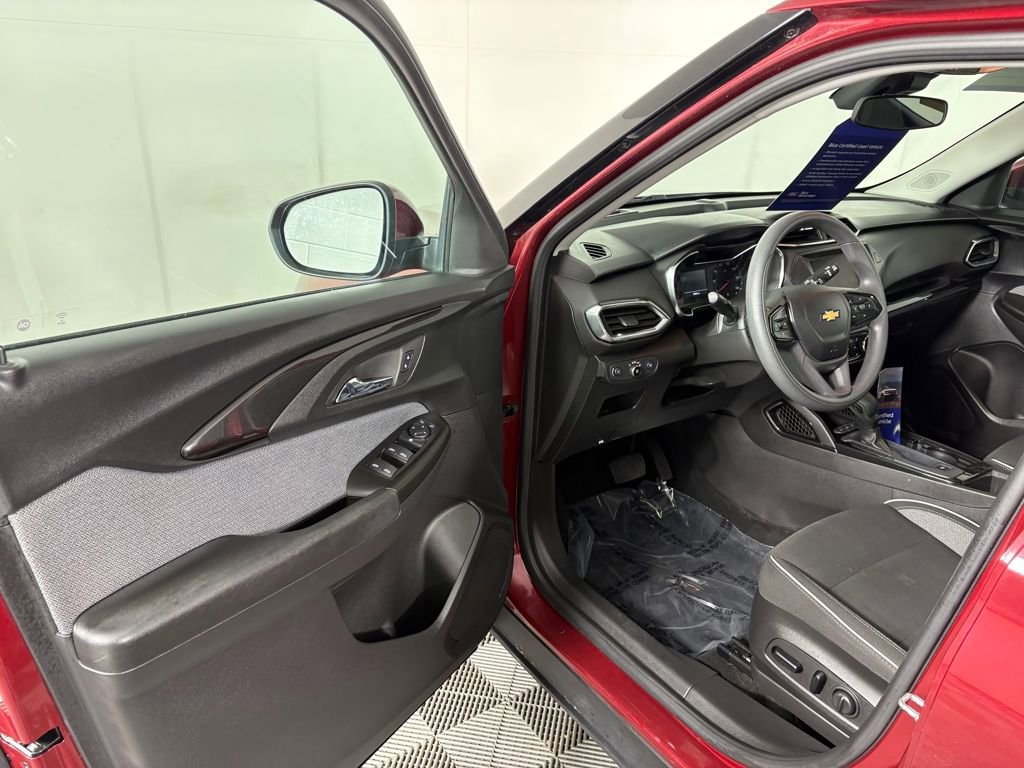Used 2022 Chevrolet TrailBlazer LT image 13