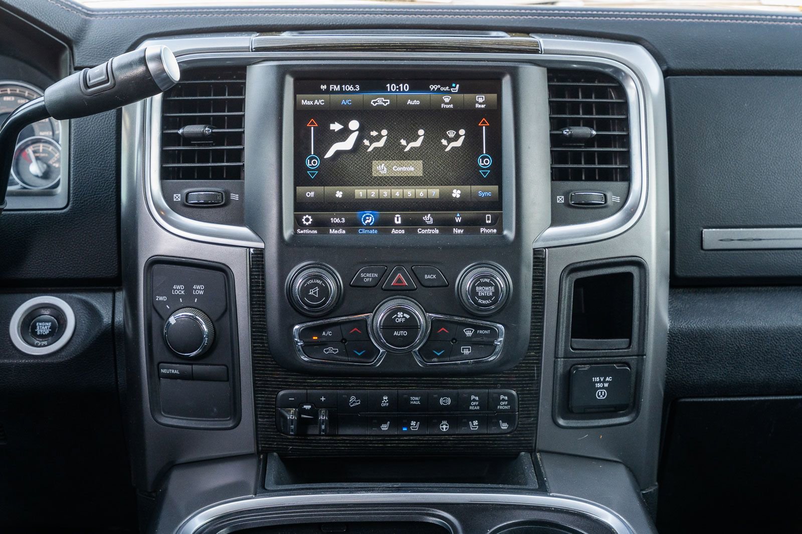 Used 2018 RAM 2500 Limited AWD/4WD image 37