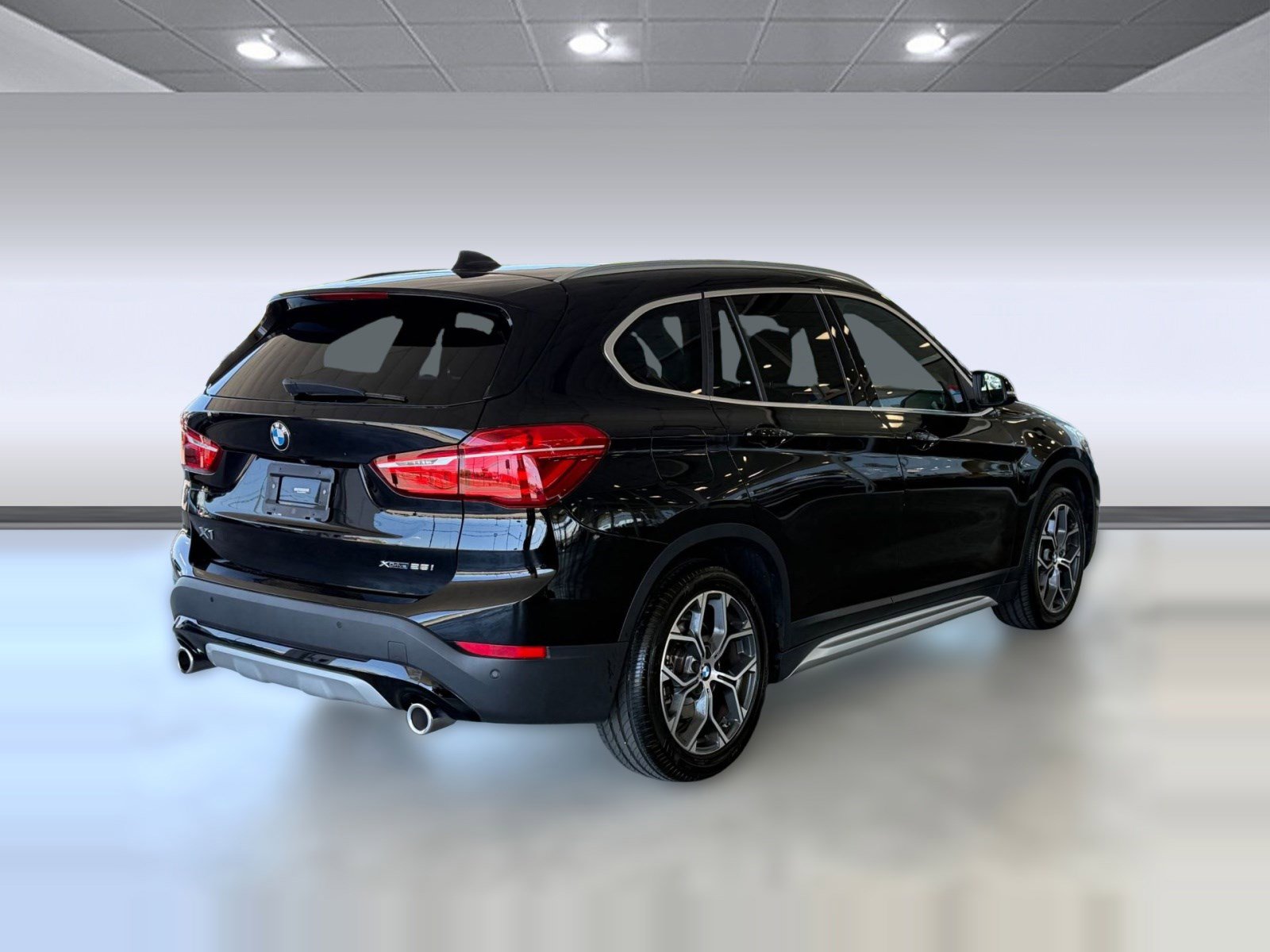 Used 2022 BMW X1 xDrive28i w/ Convenience Package AWD/4WD image 9