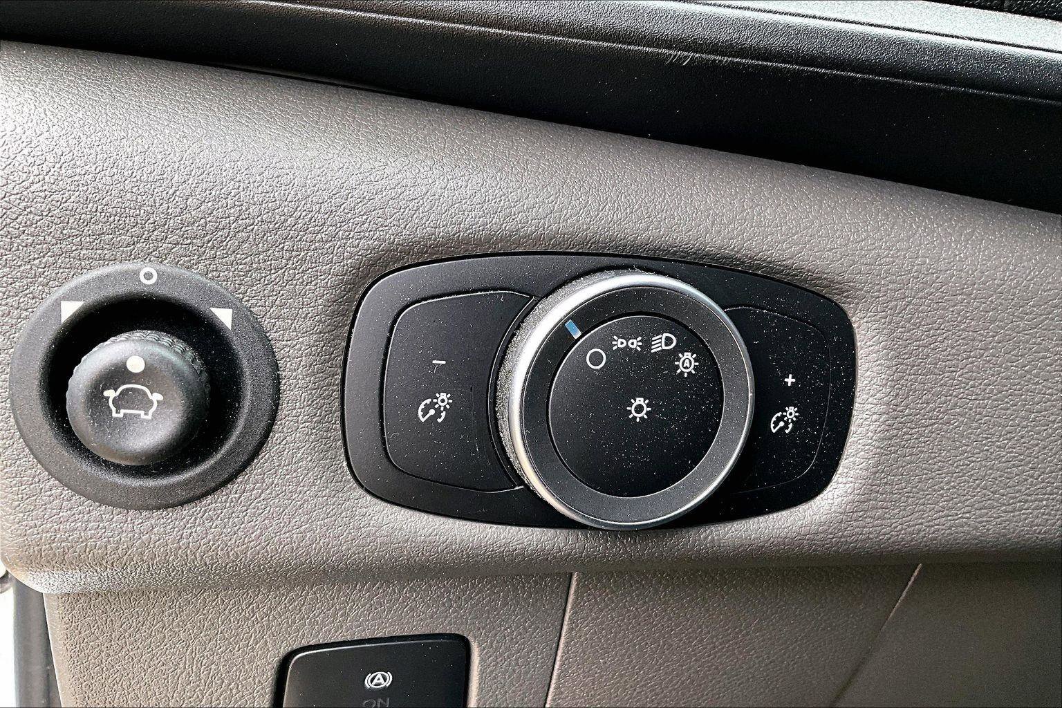 Certified 2024 Ford Transit 250 250 w/ Interior Upgrade Package image 28