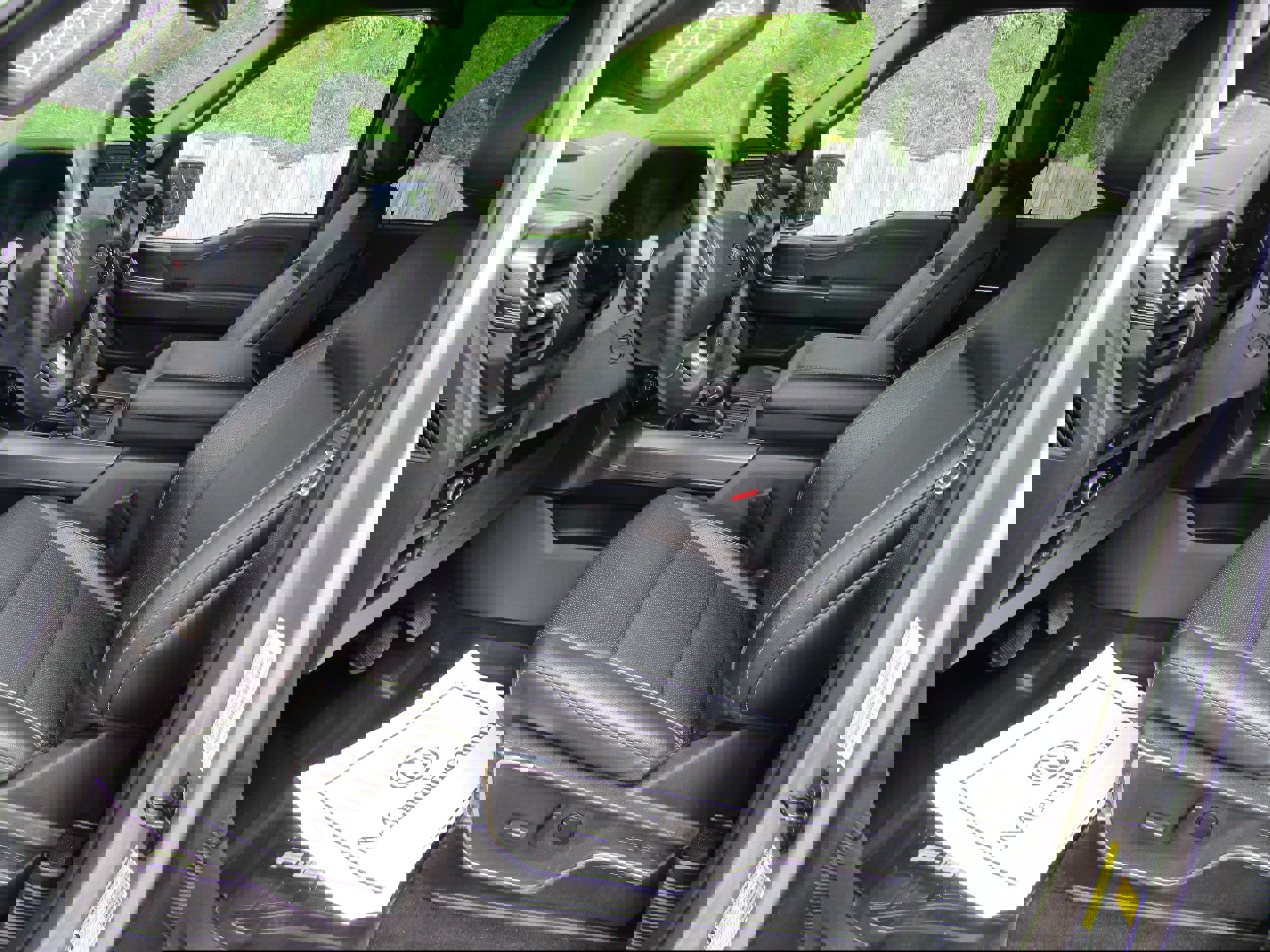 Certified 2024 Ford F150 Lariat image 17