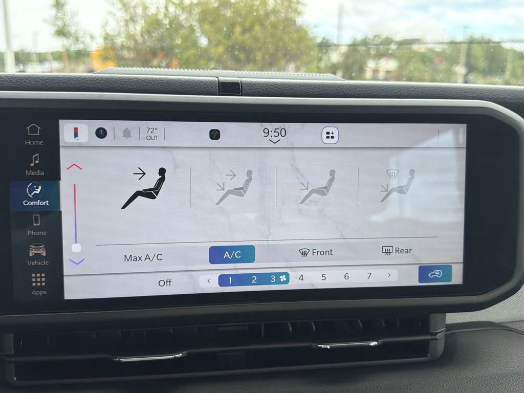 Used 2025 Jeep Wrangler Sport image 21