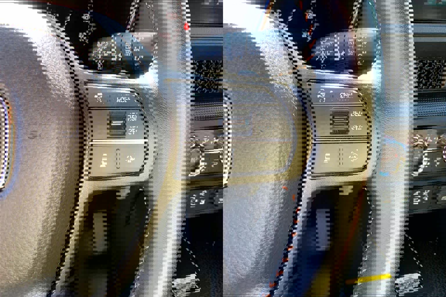 Used 2025 Honda CR-V Sport-L image 25