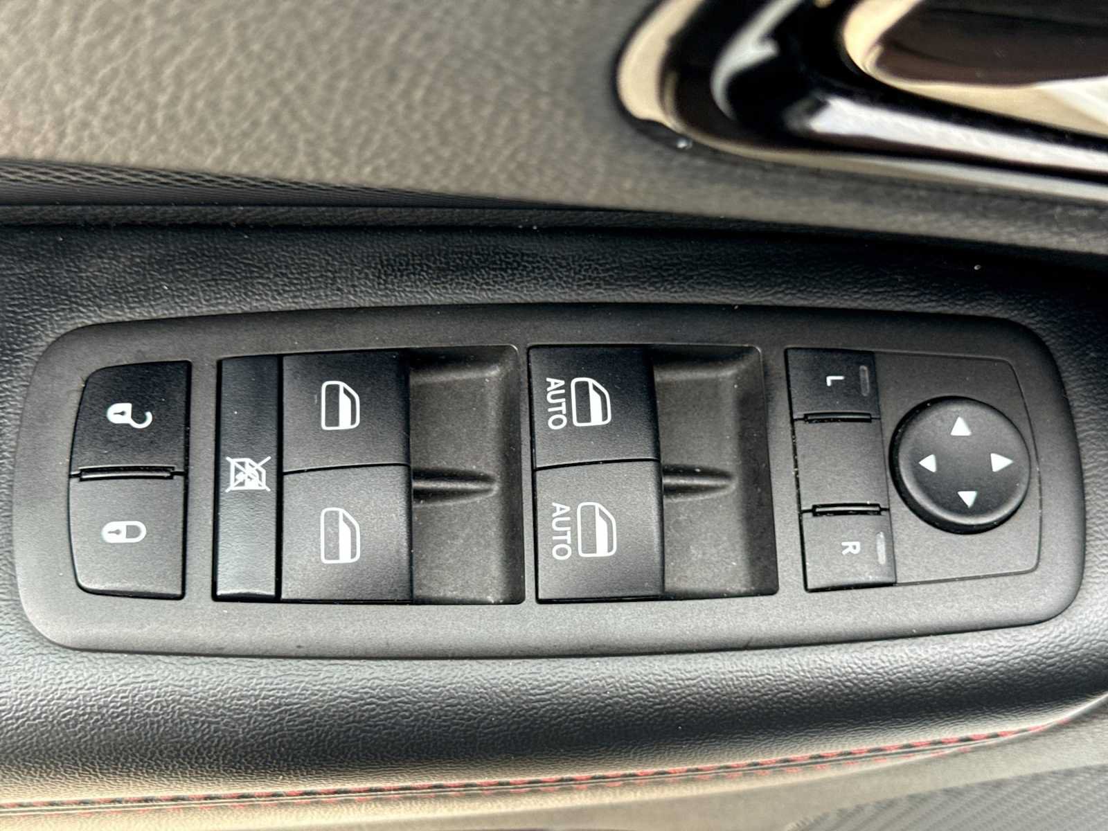 Used 2023 Dodge Durango GT AWD/4WD image 16