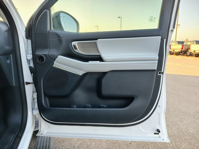 Certified 2025 Ford Expedition Max Platinum w/ Driver's Package AWD/4WD image 13