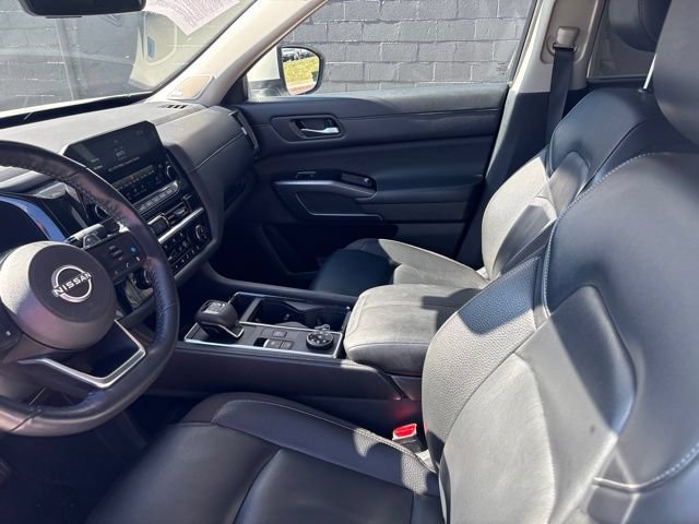 Used 2024 Nissan Pathfinder SL w/ SL Premium Package AWD/4WD image 35