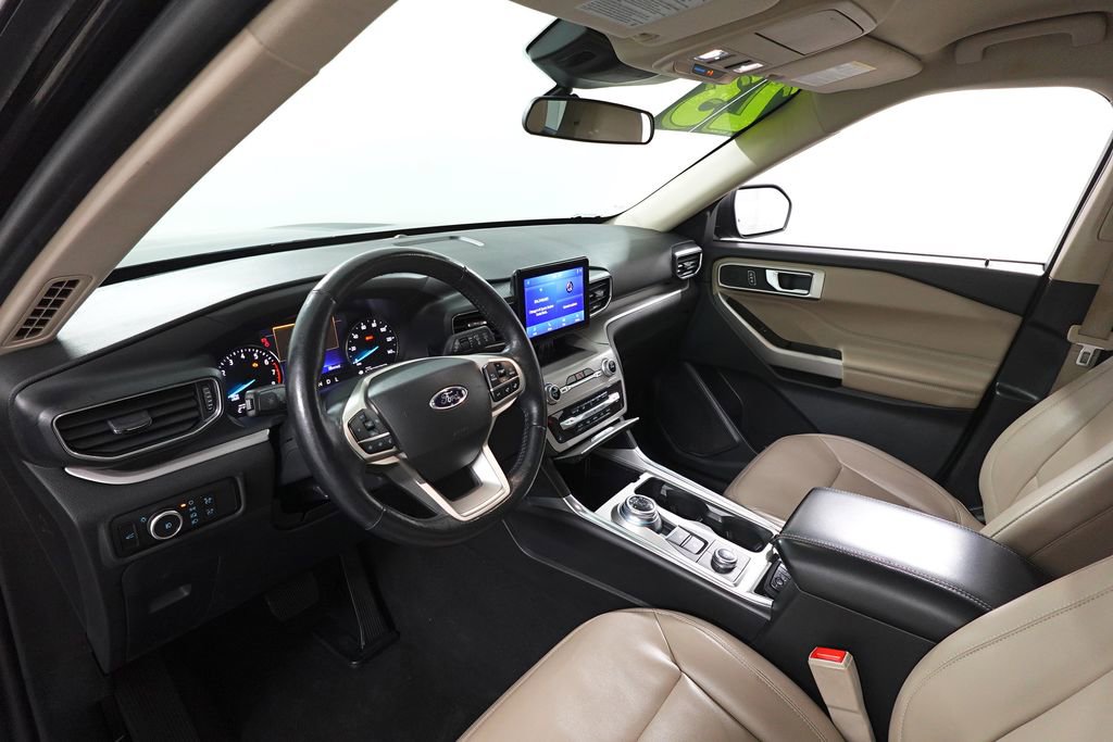 Certified 2023 Ford Explorer XLT w/ Equipment Group 202A image 13