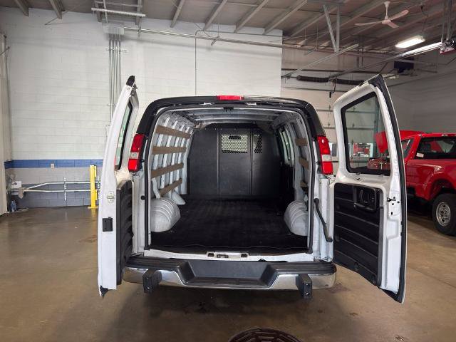 Used 2025 Chevrolet Express 2500 w/ Driver Convenience Package RWD image 15