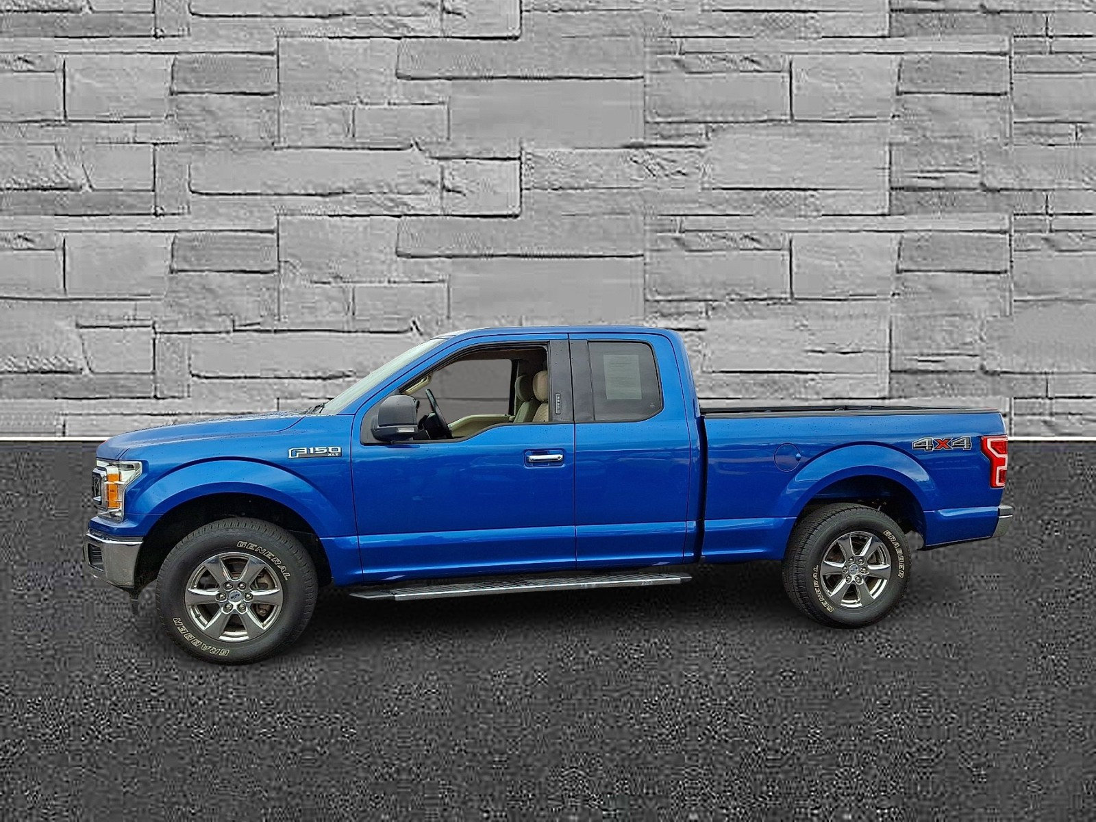 Certified 2018 Ford F150 XLT w/ Equipment Group 302A Luxury AWD/4WD image 6