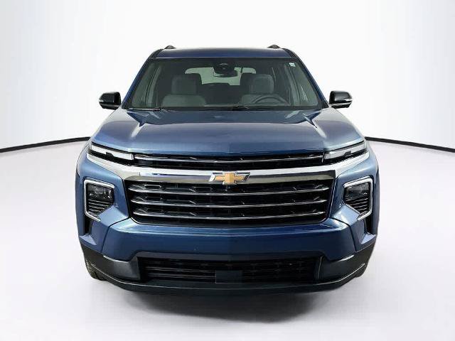 Used 2024 Chevrolet Traverse LT w/ LPO, Floor Liner Package FWD image 6