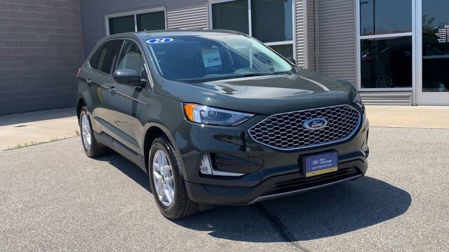 Certified 2024 Ford Edge SEL w/ Convenience Package AWD/4WD image 4