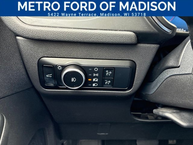 Certified 2024 Ford Escape Platinum AWD/4WD image 32