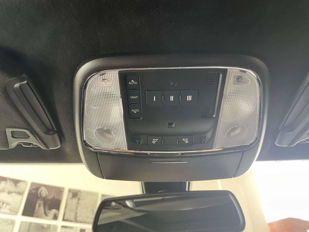 Used 2023 Dodge Charger SRT Hellcat w/ Harman/Kardon Audio Group RWD image 26