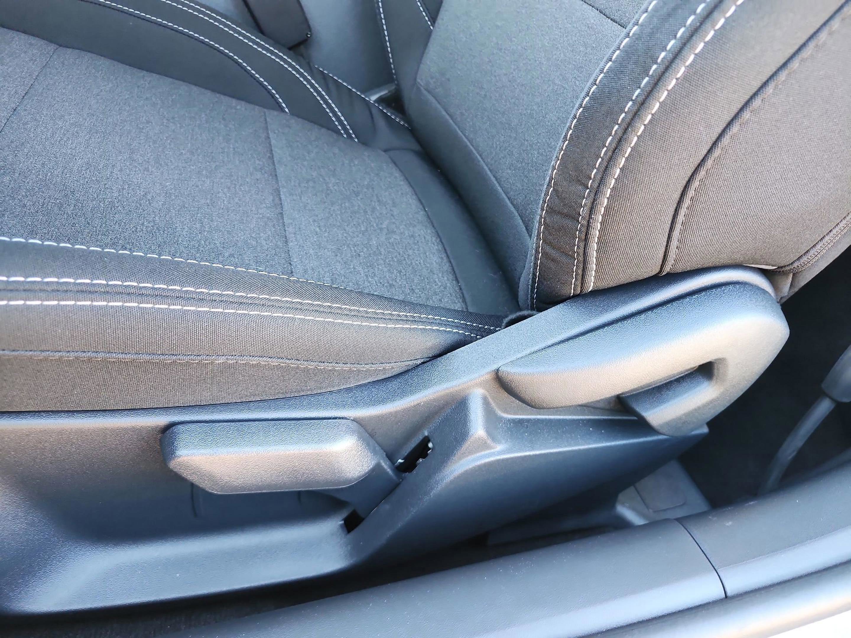 Certified 2025 Ford Mustang Coupe image 12