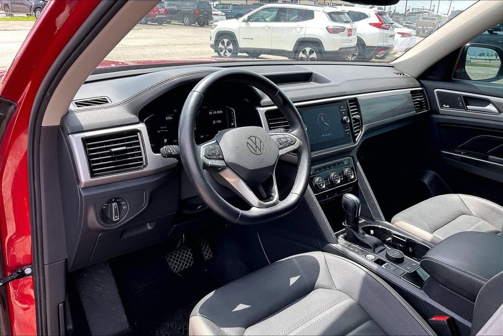 Used 2021 Volkswagen Atlas SEL Premium AWD/4WD image 14