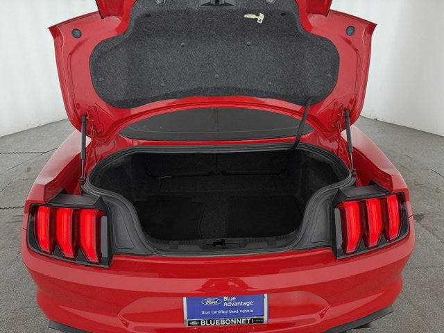 Certified 2022 Ford Mustang Coupe RWD image 5