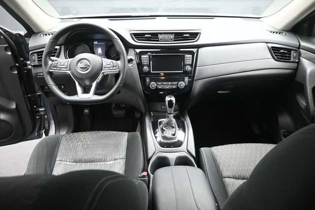 Used 2020 Nissan Rogue SV FWD image 19