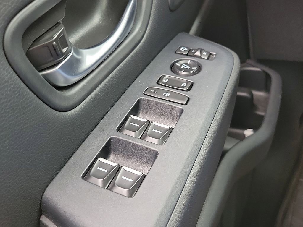 Used 2025 Honda Pilot Black Edition image 12