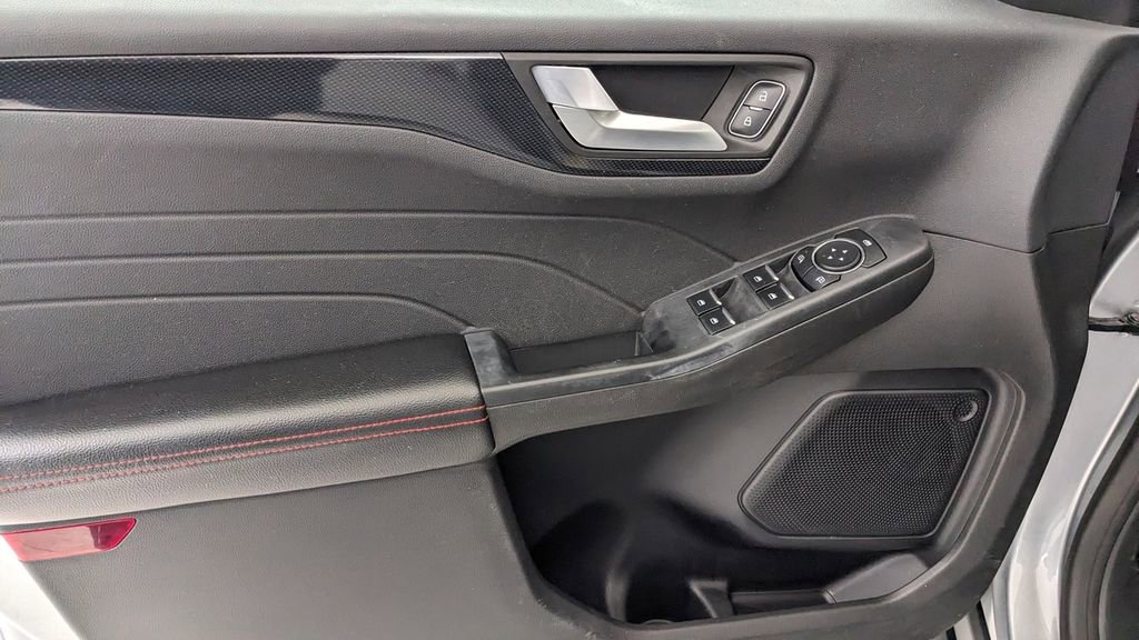 Certified 2023 Ford Escape ST-Line w/ Tech Pack #1 image 27