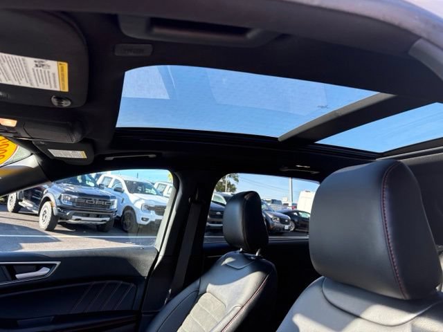 Certified 2022 Ford Edge ST-Line w/ Class II Trailer Tow Package AWD/4WD image 16