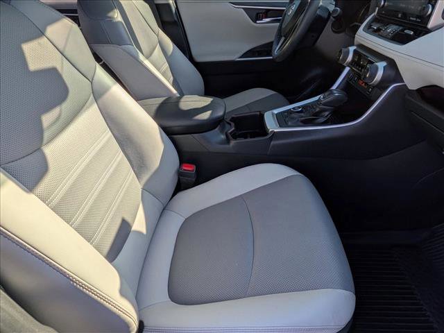 Used 2022 Toyota RAV4 Limited AWD/4WD image 19