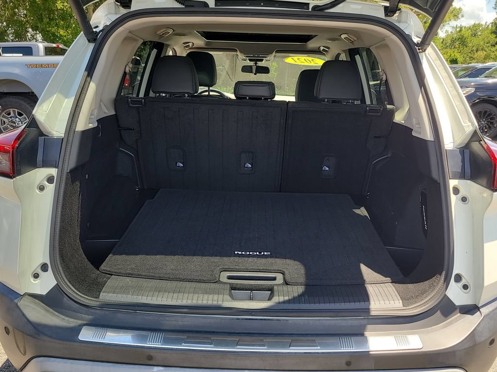 Used 2021 Nissan Rogue SV w/ Premium Package FWD image 7