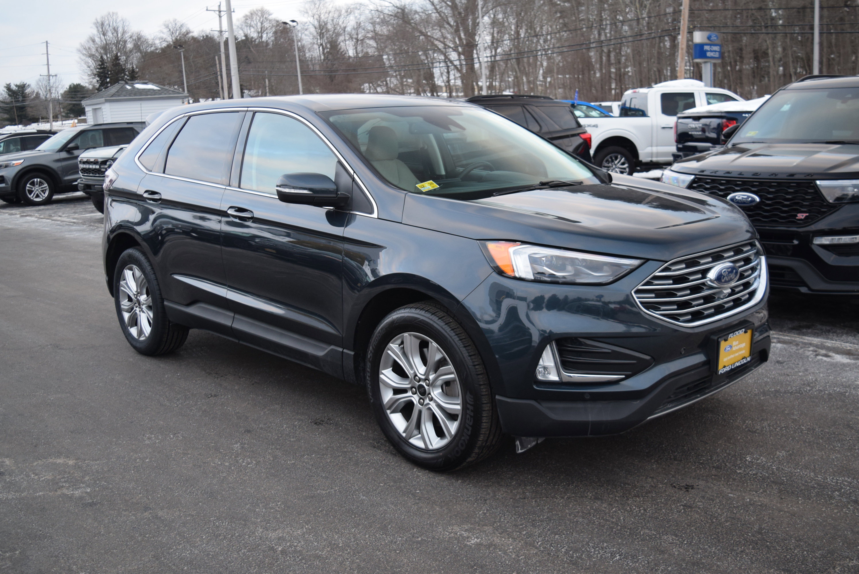 Certified 2024 Ford Edge Titanium w/ Equipment Group 301A image 1