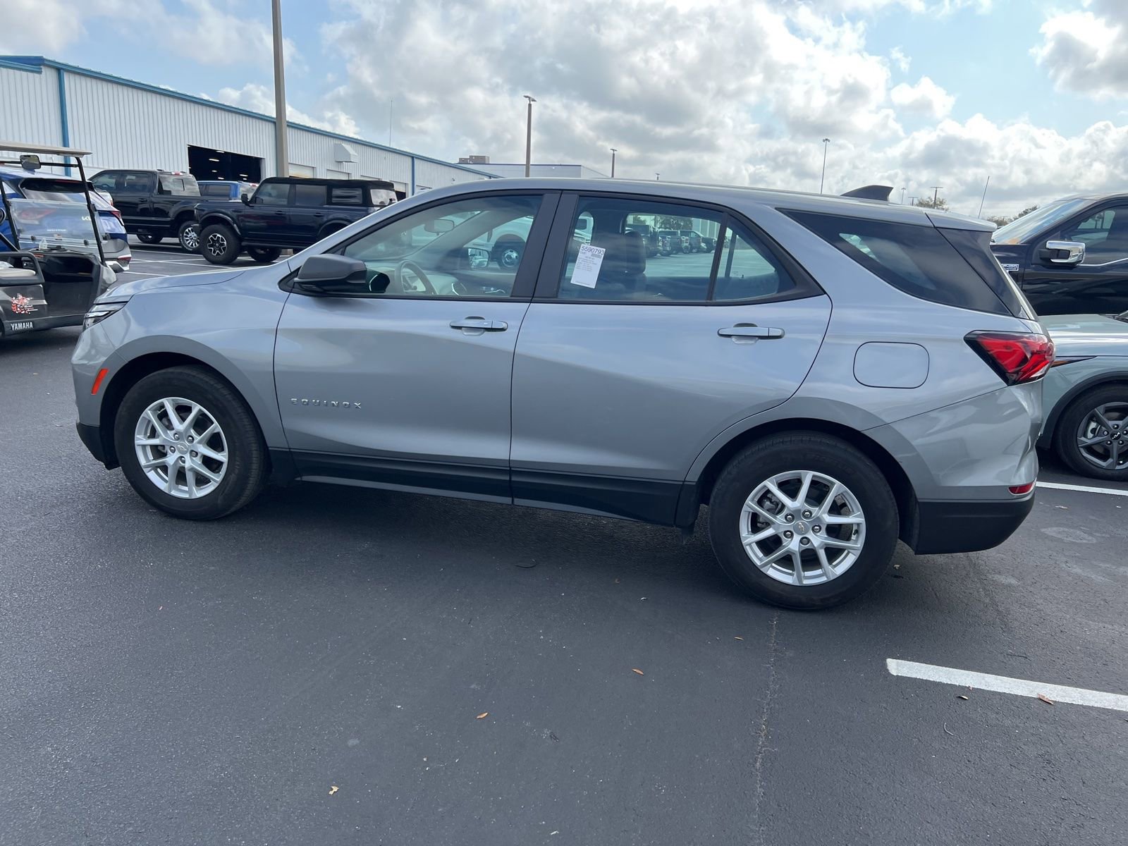 Used 2024 Chevrolet Equinox LS image 8