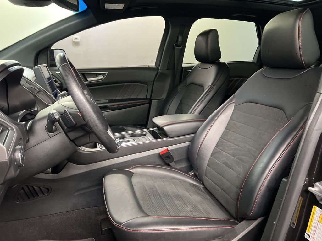 Certified 2022 Ford Edge ST-Line w/ Class II Trailer Tow Package AWD/4WD image 27