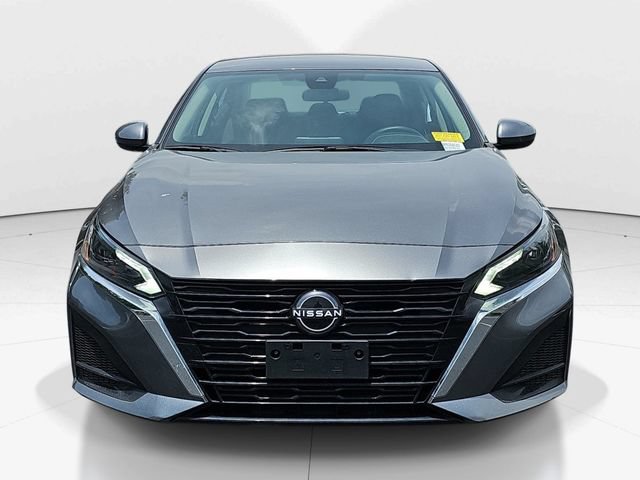 Used 2023 Nissan Altima 2.5 SV FWD image 10