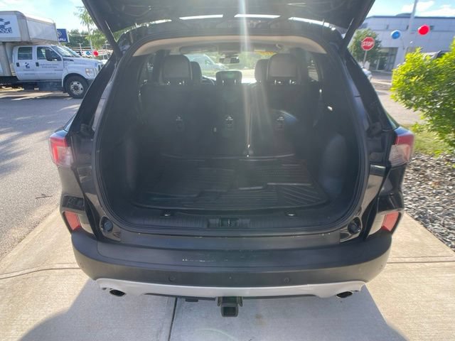 Certified 2020 Ford Escape Titanium AWD/4WD image 35