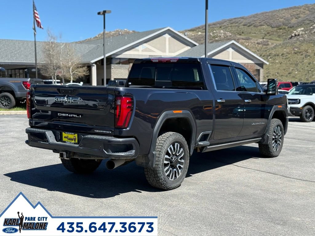 Used 2024 GMC Sierra 3500 Denali Ultimate AWD/4WD image 6