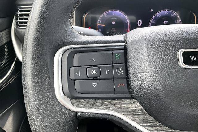 Used 2024 Jeep Wagoneer Series II w/ Flexible Seating Group AWD/4WD image 18