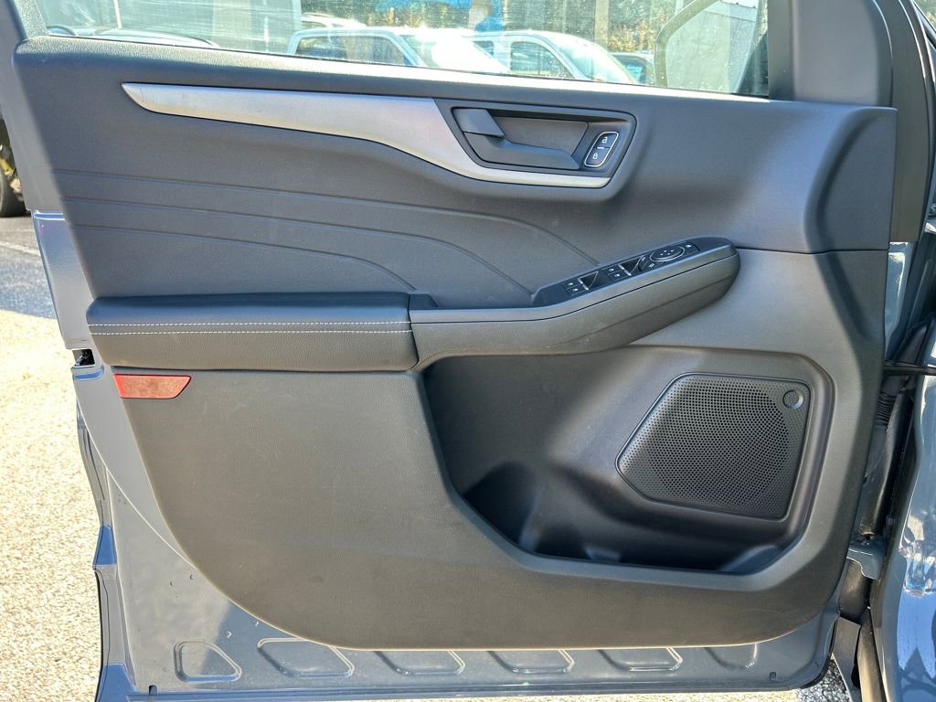 Certified 2024 Ford Escape Active w/ Tech Pack #1 image 9