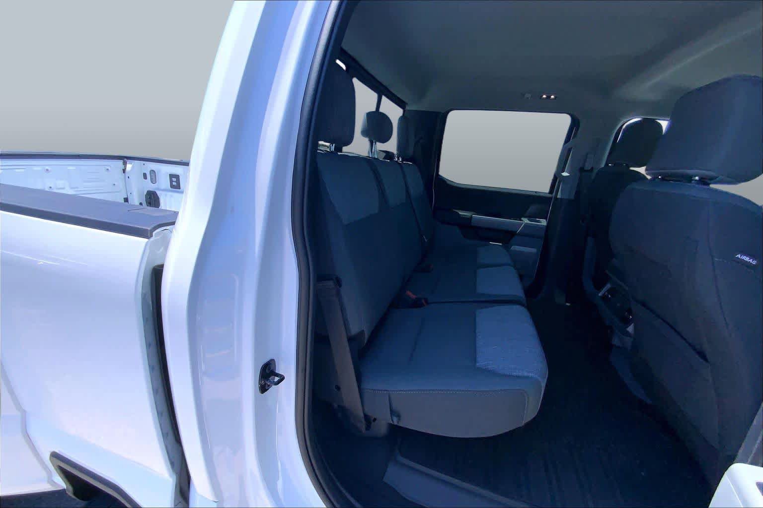 Certified 2026 Ford F350 XLT w/ XLT Premium Package AWD/4WD image 19