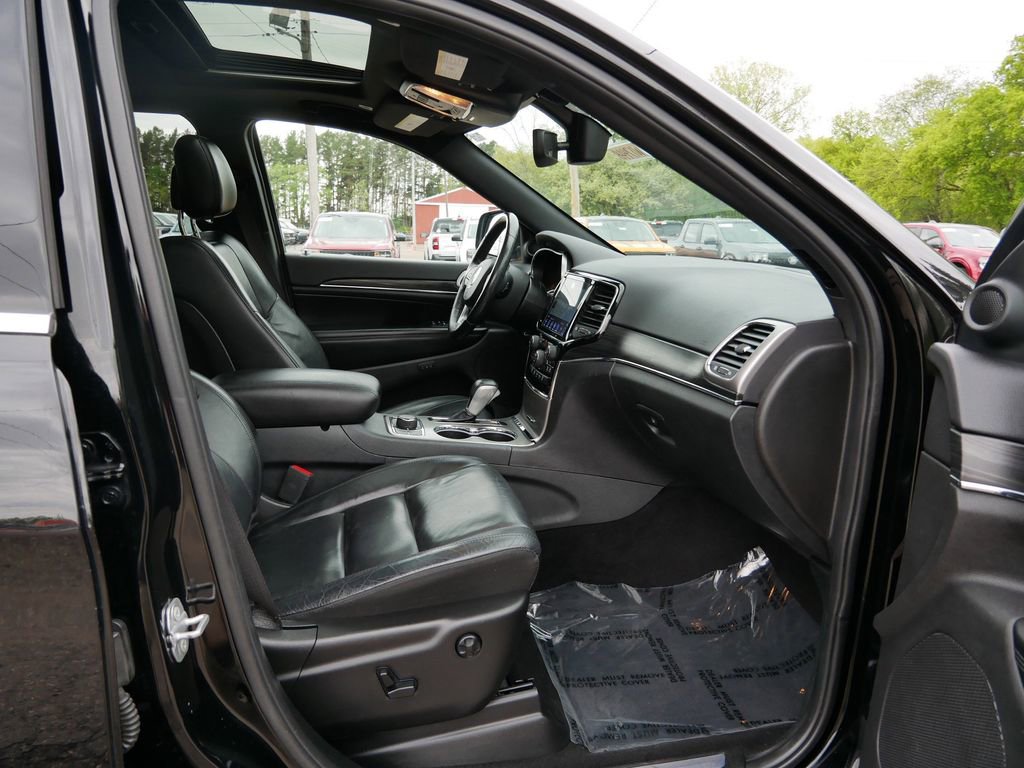 Used 2019 Jeep Grand Cherokee Limited AWD/4WD image 8