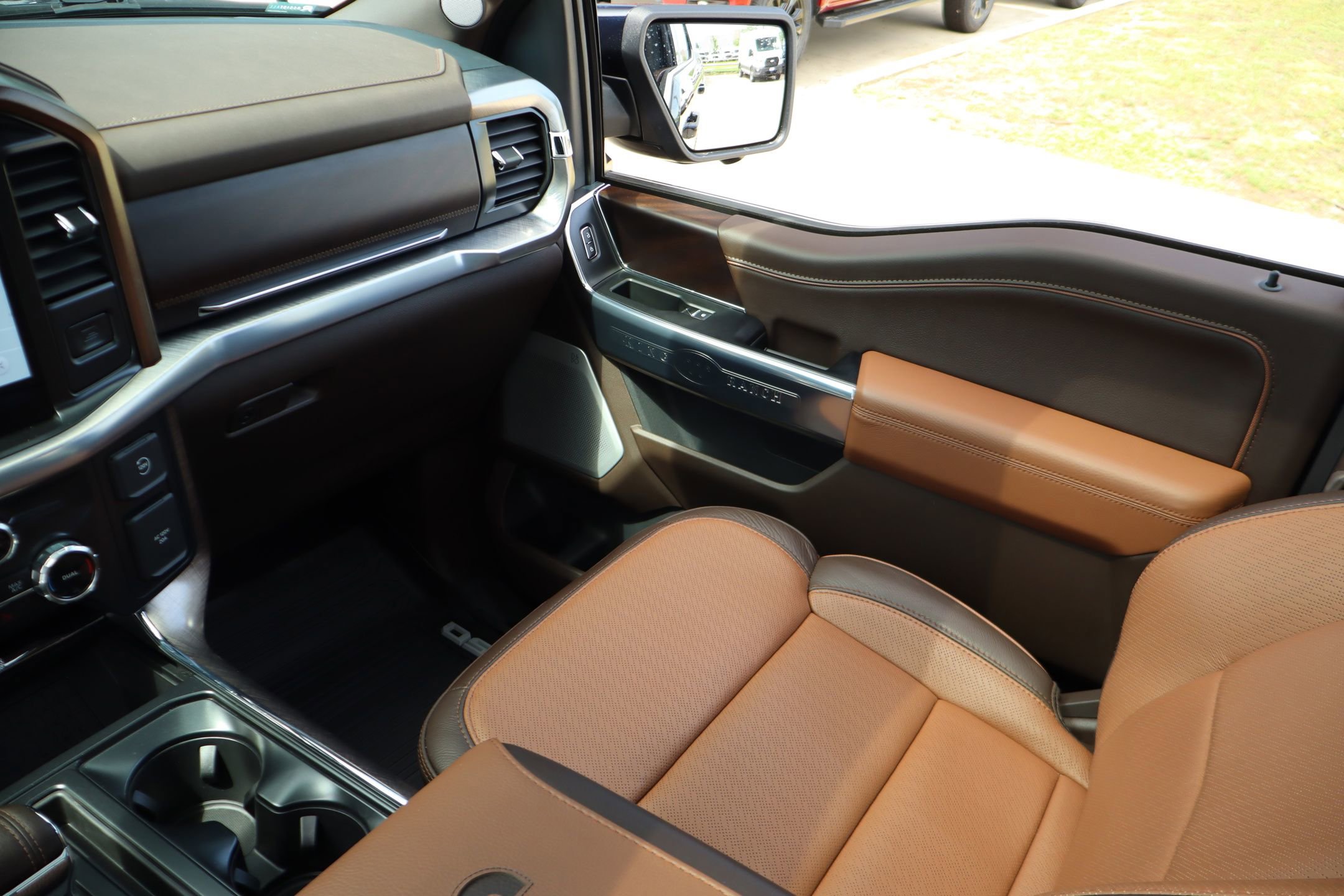 Certified 2025 Ford F150 King Ranch w/ FX4 Off-Road Package AWD/4WD image 24