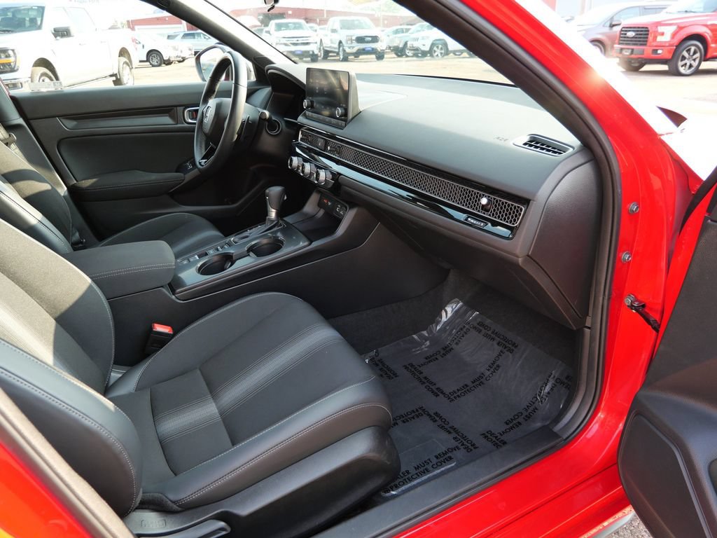 Used 2023 Honda Civic Sport image 11
