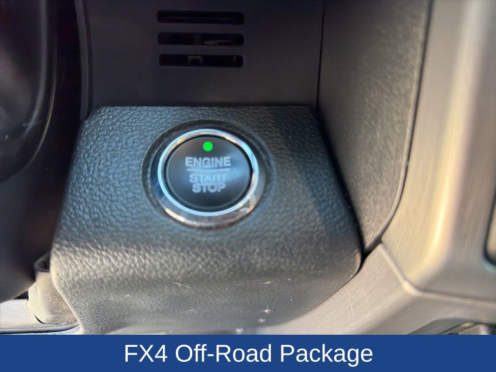 Certified 2022 Ford F250 Platinum image 23