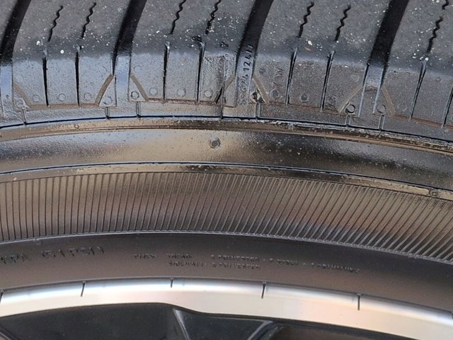 Certified 2024 Ford Expedition Limited image 12