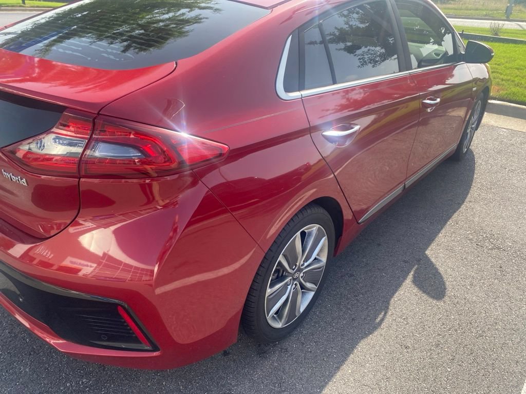 Used 2019 Hyundai Ioniq Limited w/ Ultimate Package 02 FWD image 10