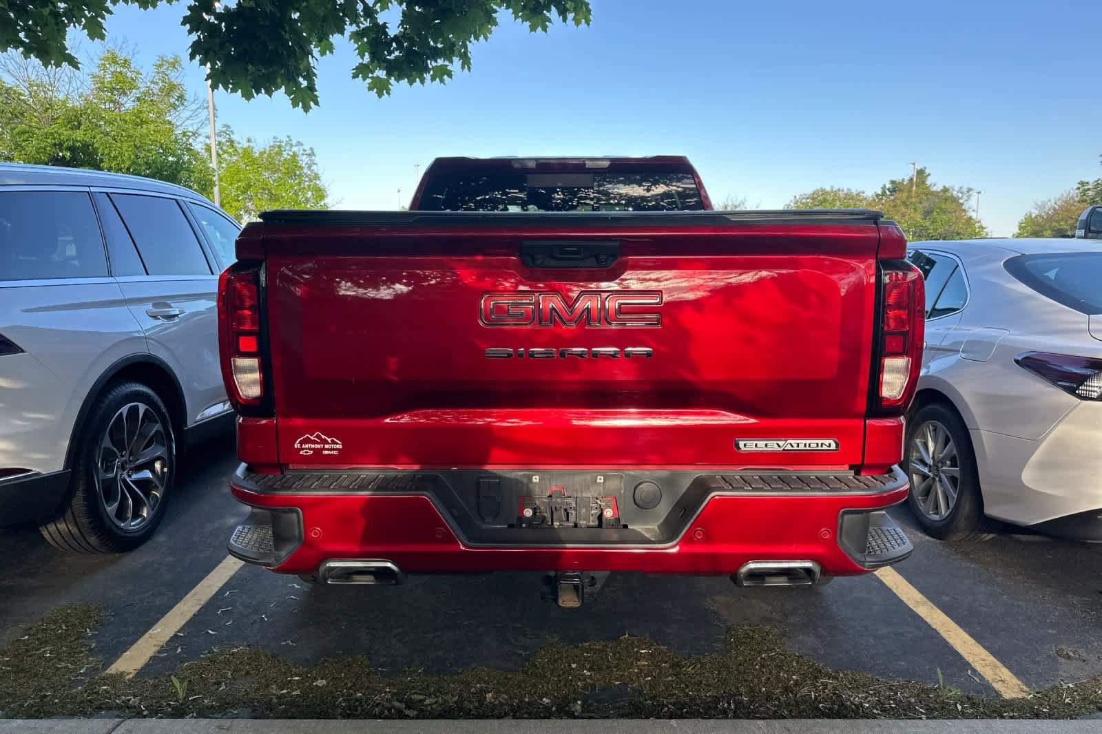Used 2023 GMC Sierra 1500 Elevation w/ Elevation Premium Package AWD/4WD image 5