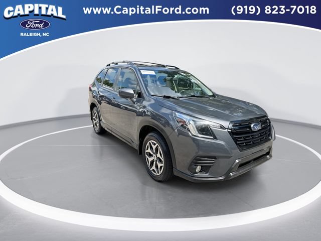Used 2023 Subaru Forester Premium AWD/4WD image 2
