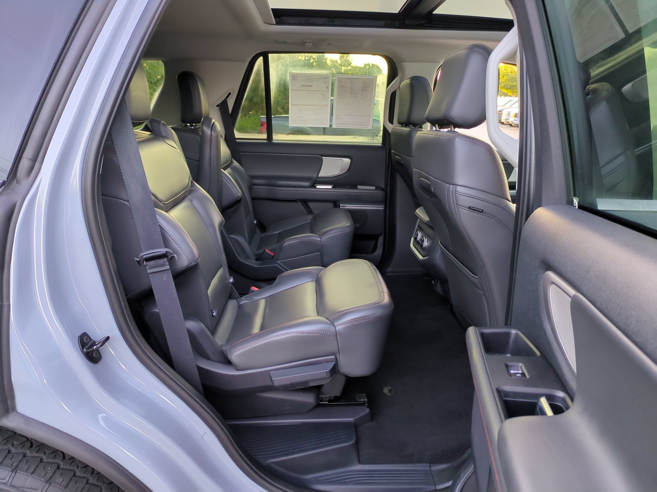 Certified 2025 Ford Expedition Active AWD/4WD image 36