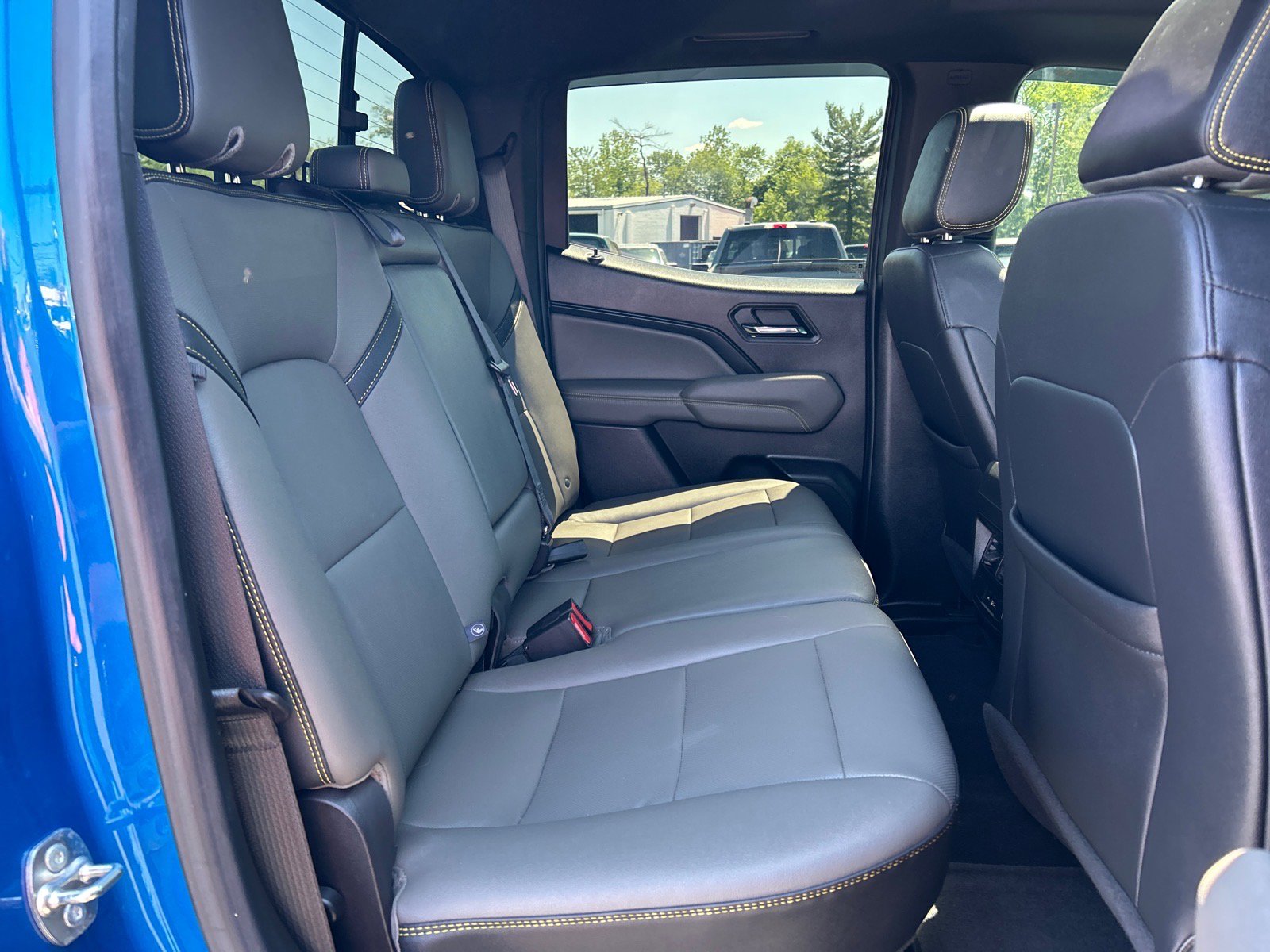 Used 2024 Chevrolet Colorado ZR2 w/ ZR2 Convenience Package III AWD/4WD image 19